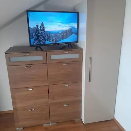 Ferienwohnung In Wiesent-gerne Handwerker/monteure Apartment *