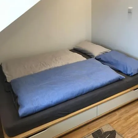 Apartment Ferienwohnung In Wiesent-gerne Handwerker/monteure *
